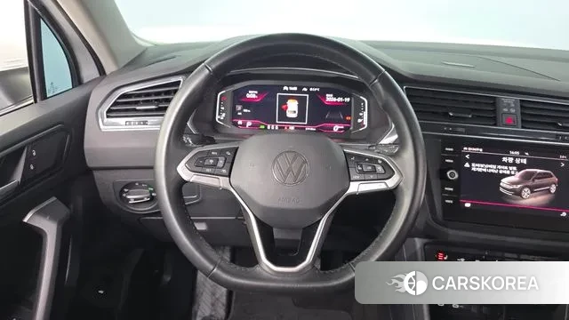 Volkswagen Tiguan second Generation 2022 Белый из Кореи, фото 5