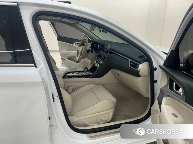 Genesis The New G70 2022 Белый из Кореи, фото 5