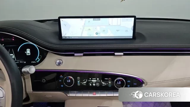 Genesis GV70 2023 Белый из Кореи, фото 5