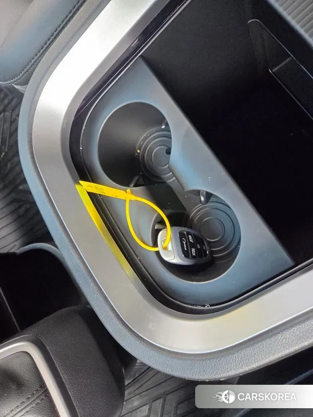 Hyundai Staria 2023 Серебряный из Кореи, фото 5