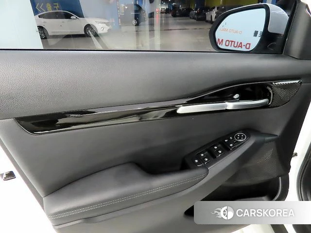 Kia Seltos 2022 Белый из Кореи, фото 5