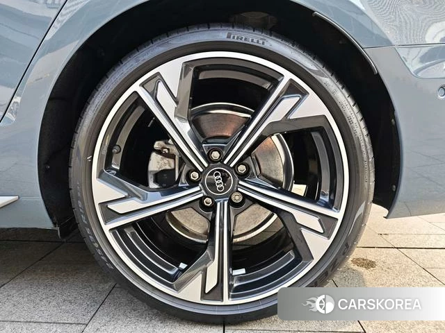 Audi A4L 2022 Темно-серый из Китая, фото 5