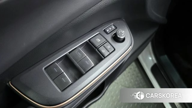 Toyota Crown Crossover 2023 Белый из Кореи, фото 5