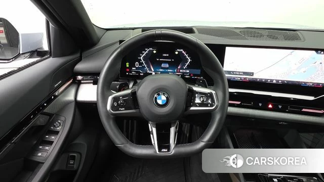 BMW 5 Series (G60) 2024 Серый из Кореи, фото 5