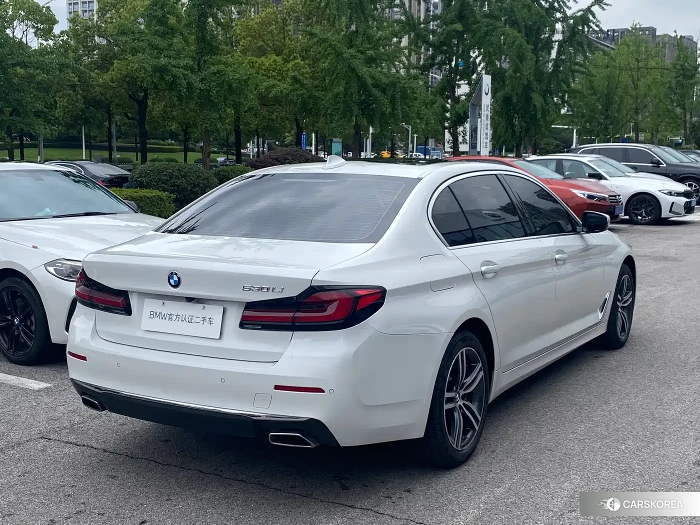 BMW 5 series 2022 Белый из Китая, фото 5