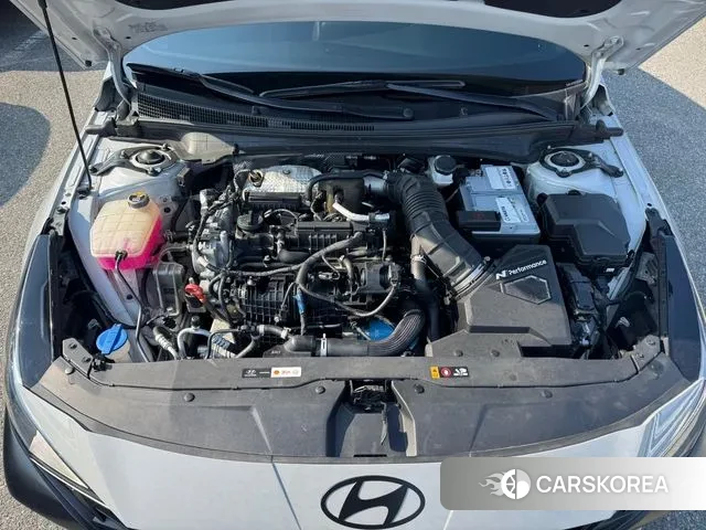 Hyundai Avante (CN7) 2022 Серебристо-серый из Кореи, фото 5