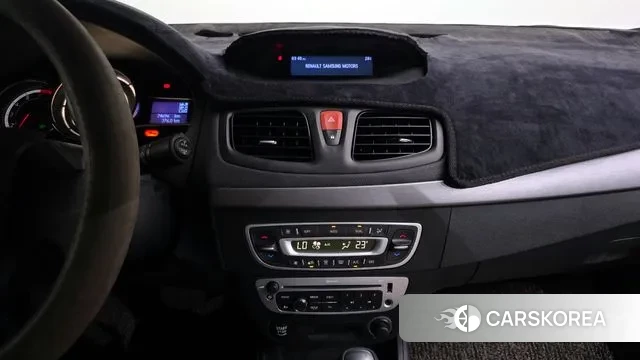 Renault Korea (Samsung) SM3 Neo 2018 Серебристо-серый из Кореи, фото 5