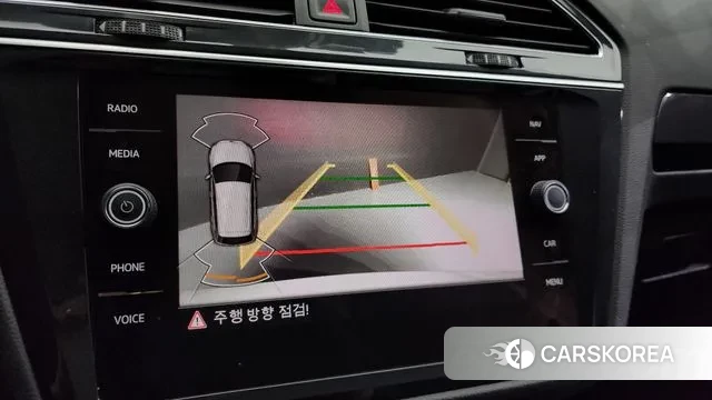 Volkswagen Tiguan second Generation 2022 Белый из Кореи, фото 5