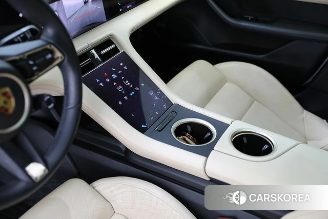 Porsche Taycan 2021 Белый из Кореи, фото 5