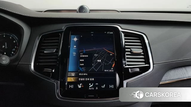 Volvo XC90 second Generation 2022 Небесно-голубой из Кореи, фото 5