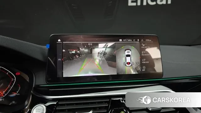 BMW 5 Series (G30) 2021 Белый из Кореи, фото 5