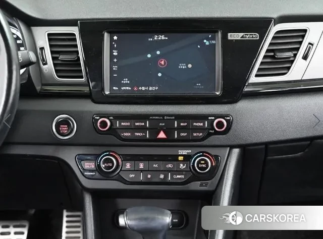 Kia Niro 2018 Белый из Кореи, фото 5