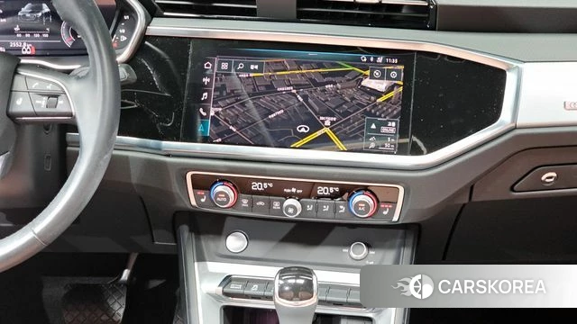 Audi Q3 (F3) 2020 Белый из Кореи, фото 5