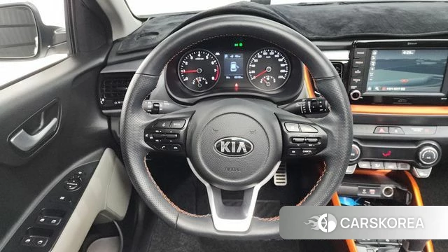 Kia Stonic 2018 Белый из Кореи, фото 5