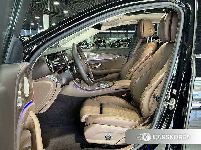 Mercedes-Benz E-class 2022 Черный из Китая, фото 5