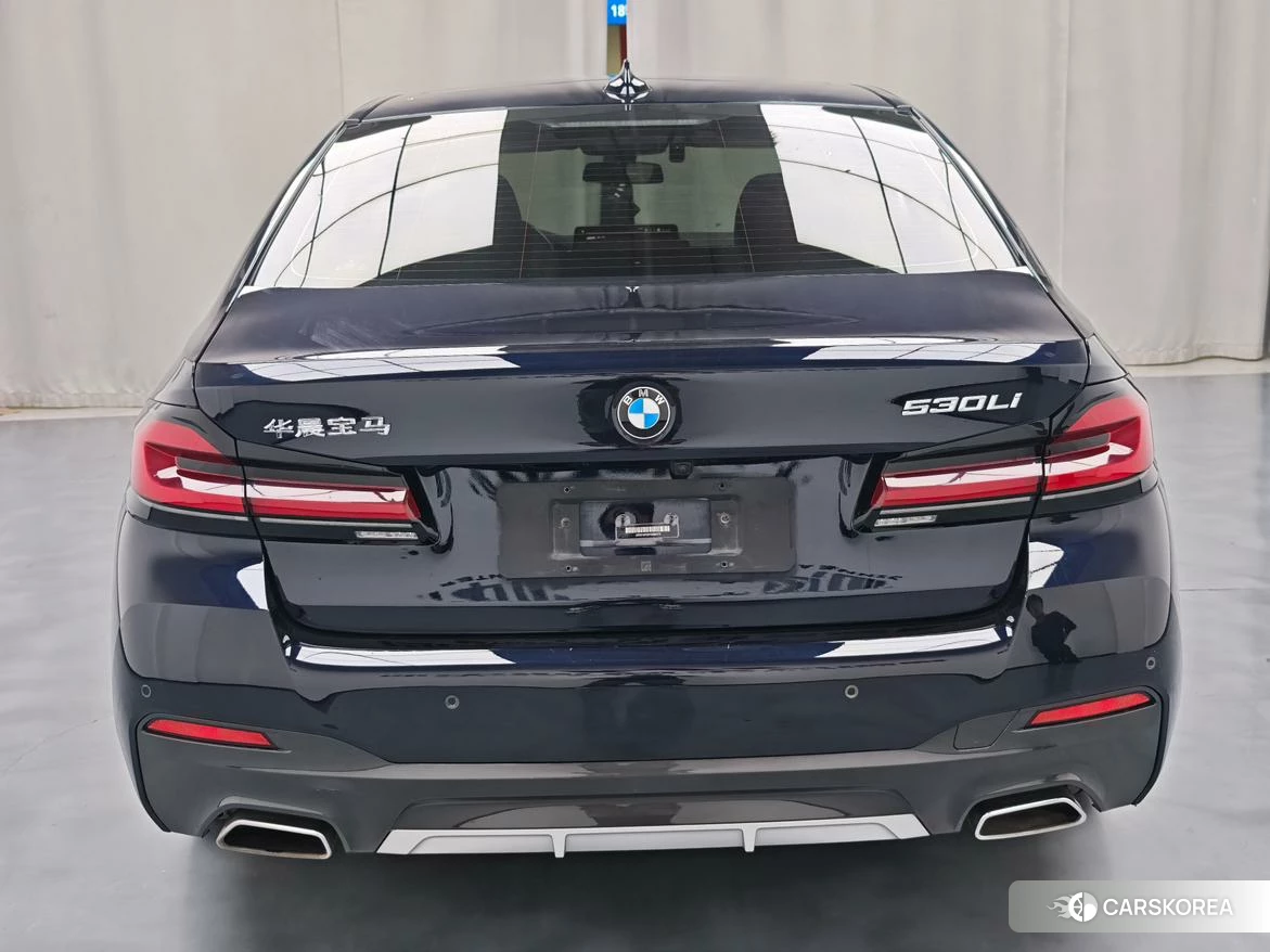 BMW 5 series 2023 Черный из Китая, фото 5