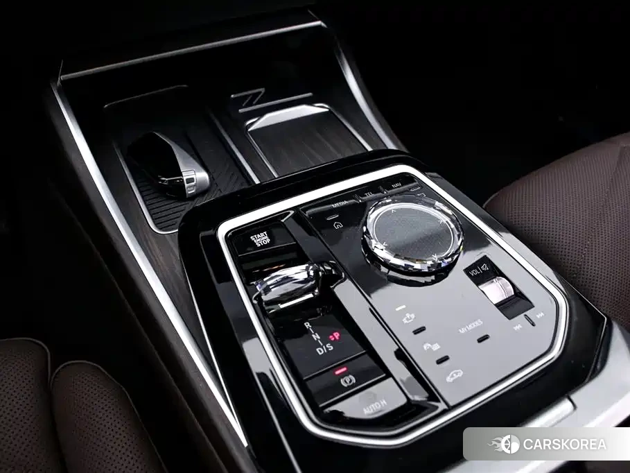 BMW 7 series 2026 Черный из Китая, фото 5