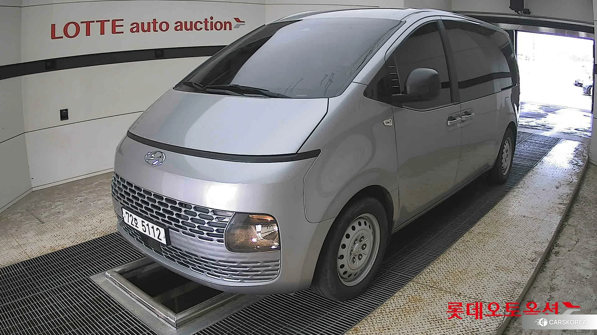 Hyundai Staria 2022 Shimmering Silver Metallic из Кореи, фото 5