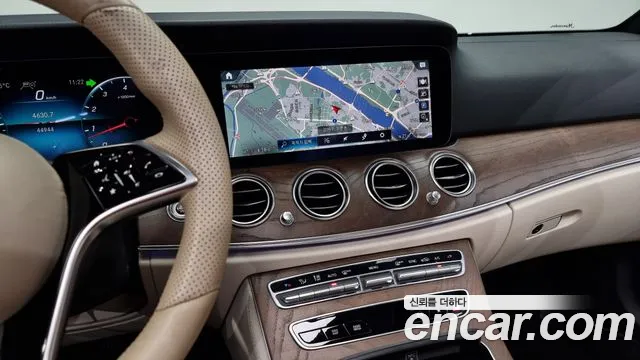 Mercedes-Benz E-Class W213 2021 Белый из Кореи, фото 5