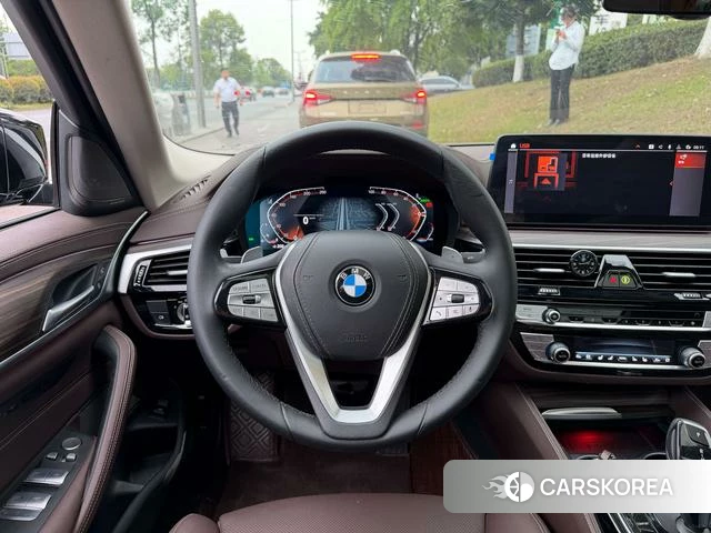 BMW 5 series 2023 Черный из Китая, фото 5