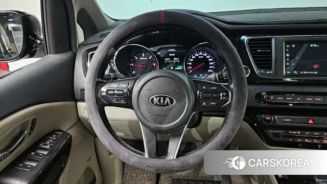 Kia The New Carnival 2018 Черный из Кореи, фото 5