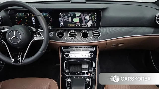 Mercedes-Benz E-Class W213 2023 Черный из Кореи, фото 5