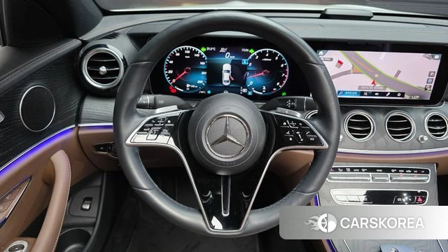 Mercedes-Benz E-Class W213 2022 Белый из Кореи, фото 5