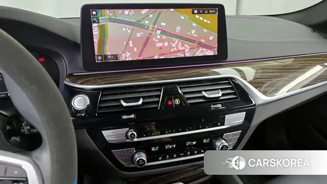 BMW 5 Series (G30) 2022 Черный из Кореи, фото 5