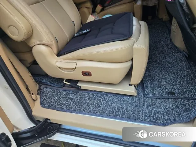 Kia The New Carnival 2019 Белый из Кореи, фото 5