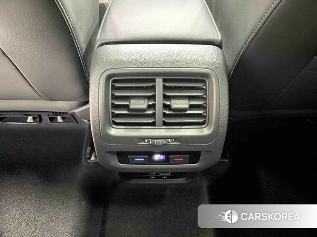 Volkswagen Touran L 2022 Белый из Китая, фото 5