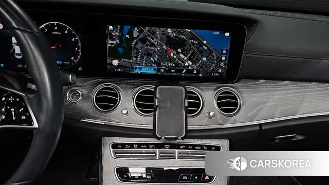 Mercedes-Benz E-Class W213 2022 Белый из Кореи, фото 5