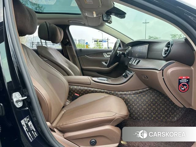Mercedes-Benz E-class 2021 Черный из Китая, фото 5