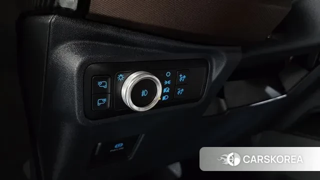 Ford Bronco 6th Generation 2022 Серебряный из Кореи, фото 5