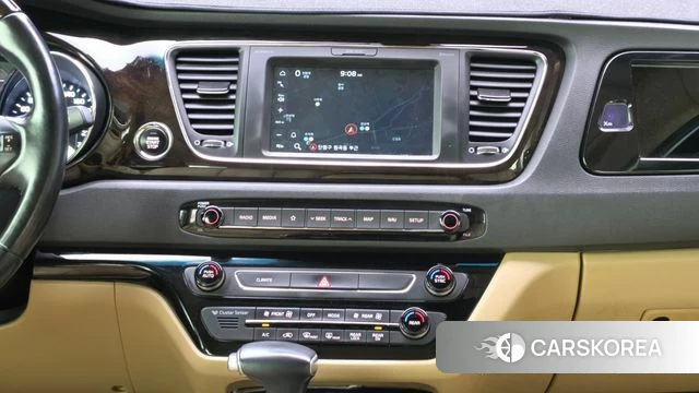 Kia The New Carnival 2018 Белый из Кореи, фото 5
