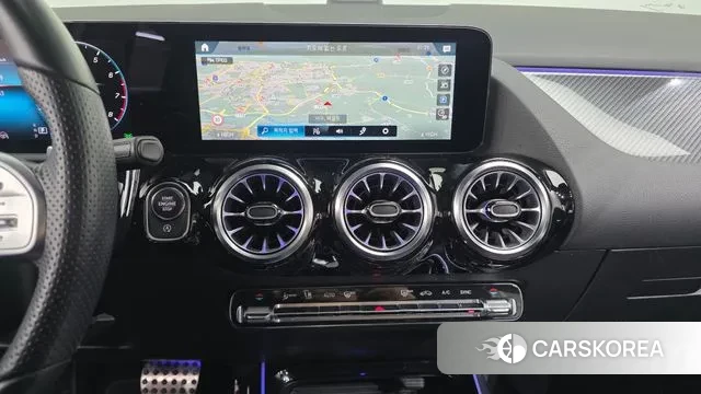 Mercedes-Benz GLA - Class H247 2023 Белый из Кореи, фото 5