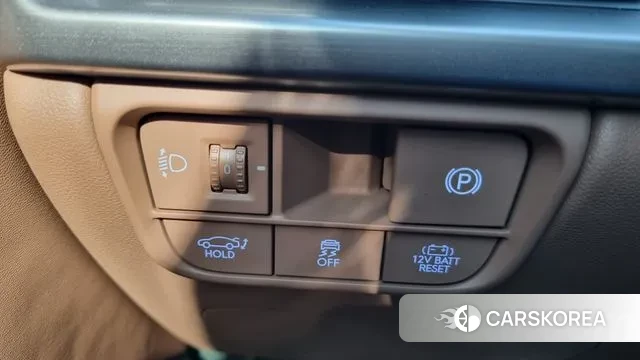 Hyundai Grandeur Hybrid (GN7) 2023 Белый из Кореи, фото 5