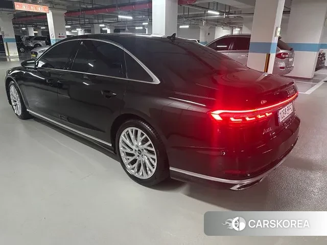 Audi A8 (D5) 2021 Черный из Кореи, фото 5