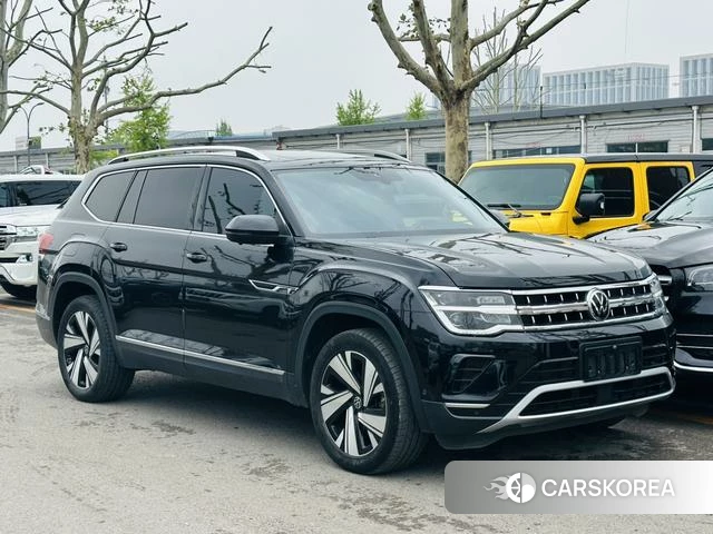 Volkswagen Tourang 2023 Черный из Китая, фото 5
