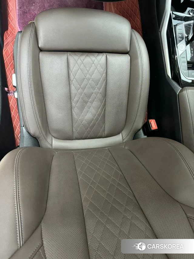 BMW 3 series 2022 Красный из Китая, фото 5