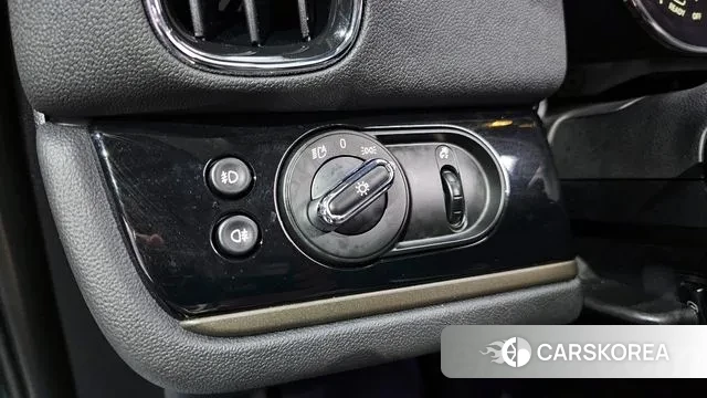 Mini Cooper Countryman 2024 Цвет галактики из Кореи, фото 5