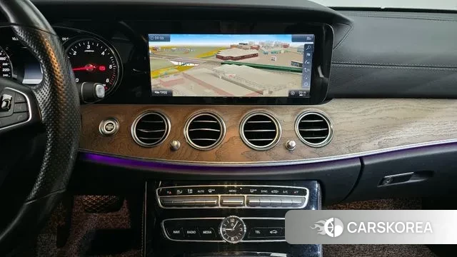 Mercedes-Benz E-Class W213 2018 Белый из Кореи, фото 5