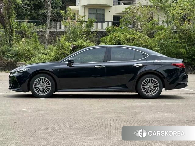 Toyota Camry 2024 Черный из Китая, фото 5