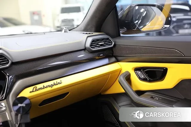 Lamborghini Urus 2024 Желтый из Кореи, фото 5