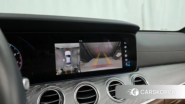 Mercedes-Benz E-Class W213 2022 Белый из Кореи, фото 5