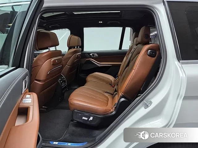 BMW X7 (G07) 2025 Белый из Кореи, фото 5