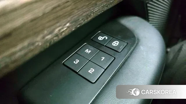 Land Rover Discovery 5 2020 Белый из Кореи, фото 5