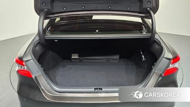 Toyota Camry (XV70) 2019 Коричневый из Кореи, фото 5