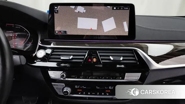 BMW 5 Series (G30) 2021 Белый из Кореи, фото 5