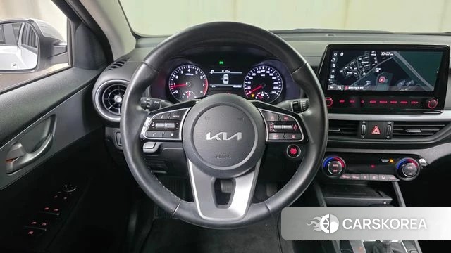 Kia The New K3 2nd generation 2022 Белый из Кореи, фото 5