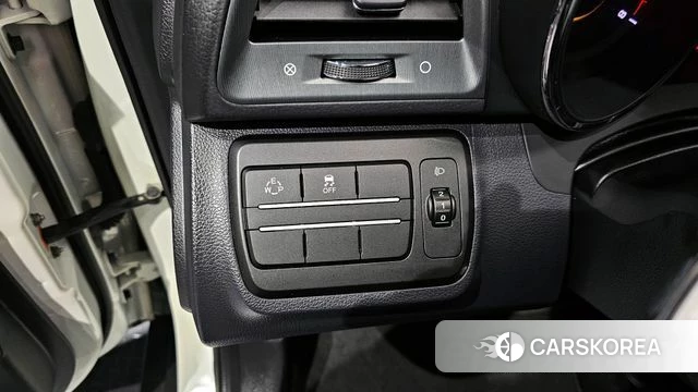 Ssangyong Tivoli Armor 2018 Белый из Кореи, фото 5